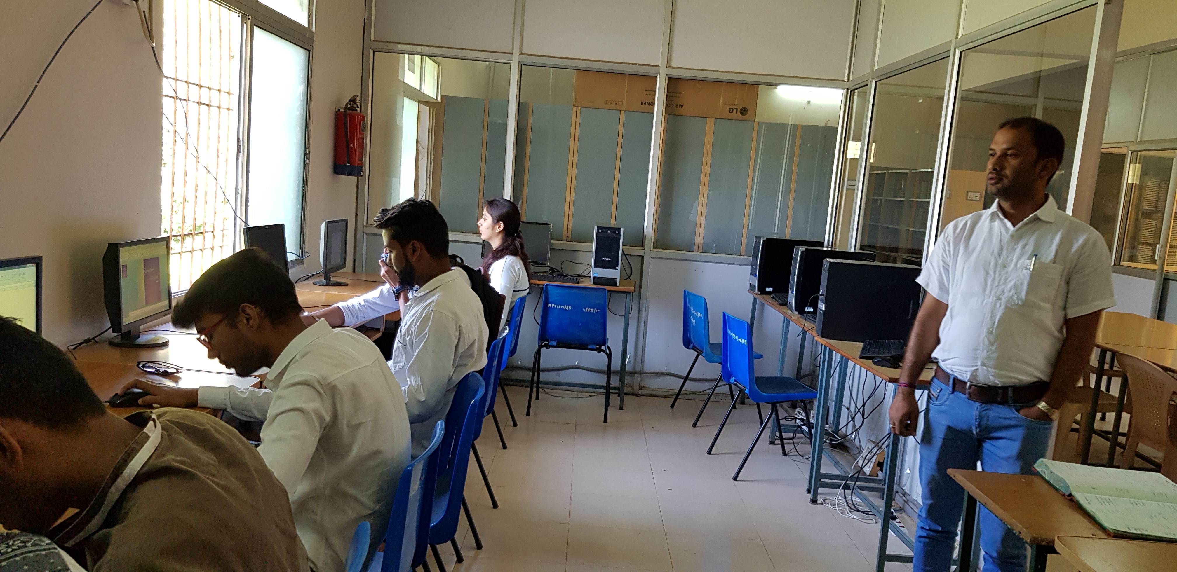 Photo Gallery Department Shaheed Mahendra Karma Vishwavidyalaya